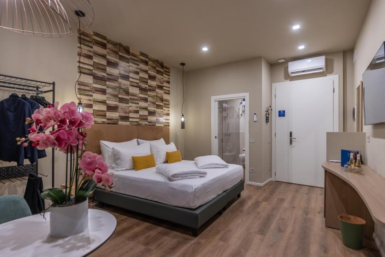 Hi Room เตรนโต ภายนอก รูปภาพ